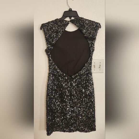 Rachel Zoe Open Back Sheath Knott Sequin Mini Dress in Black Size 10 - Picture 2 of 16